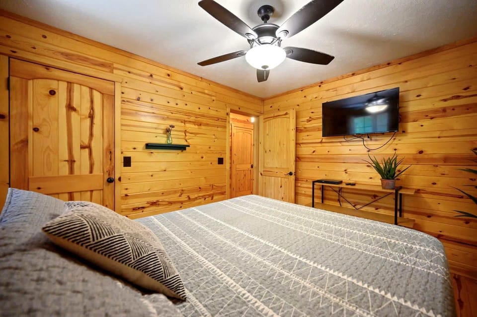 Kalo Cabin Secluded Stay Cabin in Broken Bow