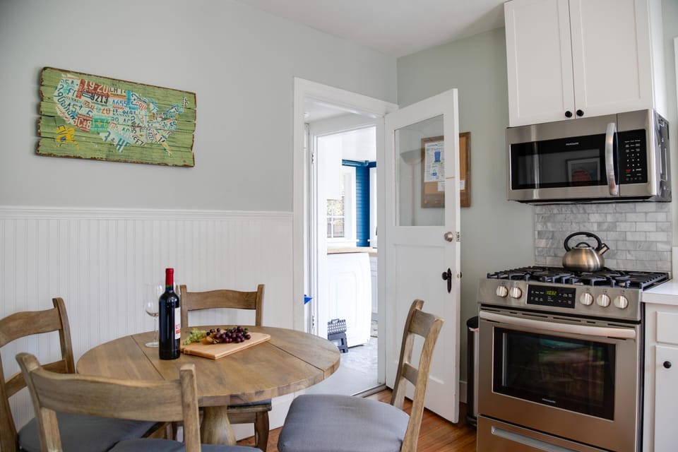 Little breakfast nook, perfect for morning coffee or a glass of wine