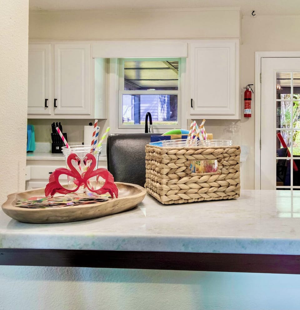 Photo props and lite snacks upon your arrival!