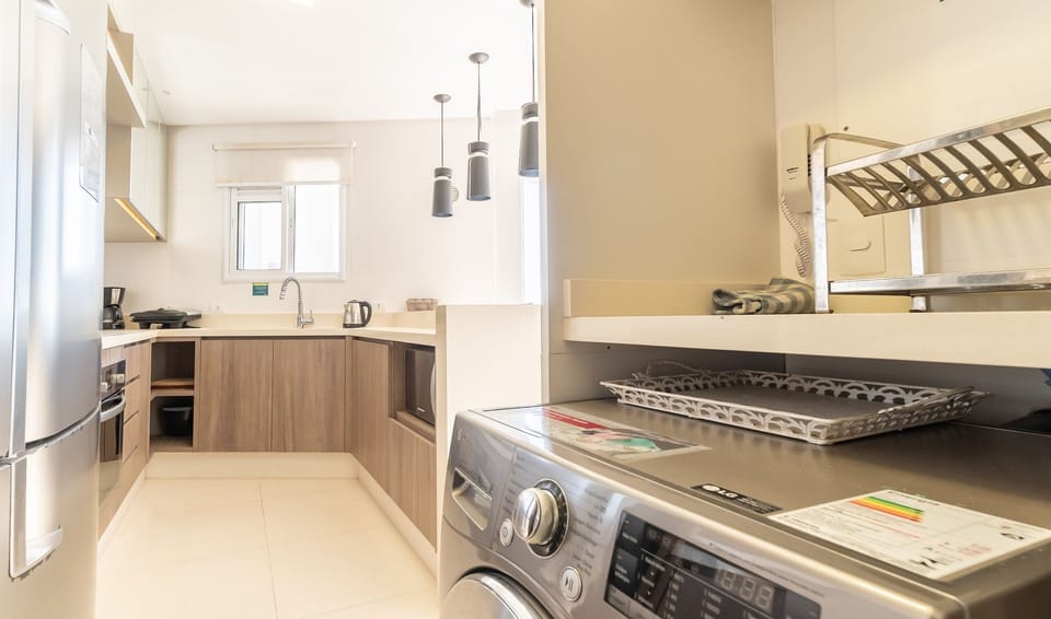 Basic Apartment | Private kitchen | Cookware/dishes/utensils
