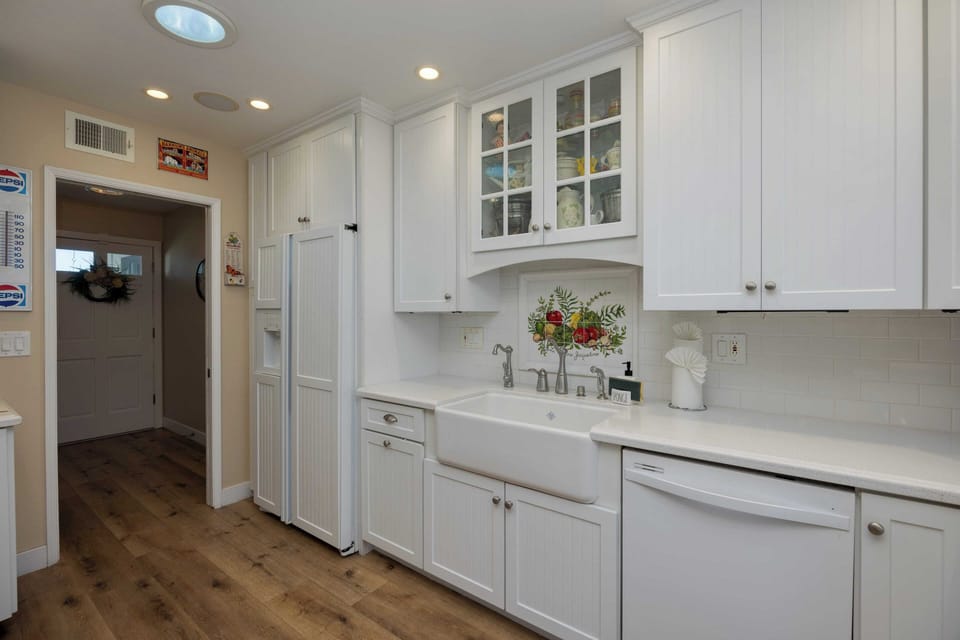 Coastal Retreat With Hot Tub, Ocean Views & Backyard Fun Newport Oasis by Avantstay Cottage in Grover Beach