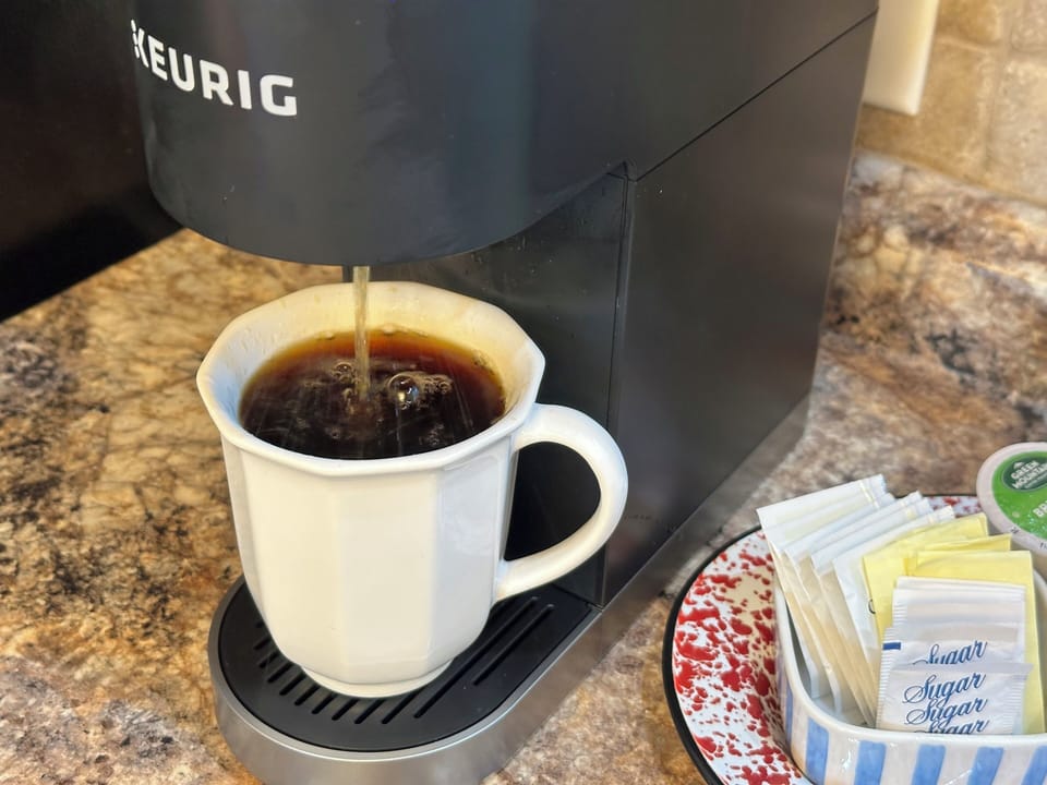 Fresh coffee in 2 minutes — because every day's better with coffee