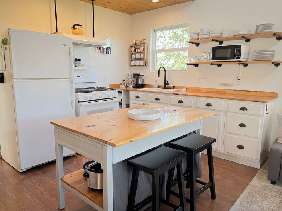 Fully Stocked Kitchen for dining in.