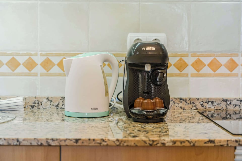 Morning Coffee Essentials – Start the Day with a Brew and Island Vibes