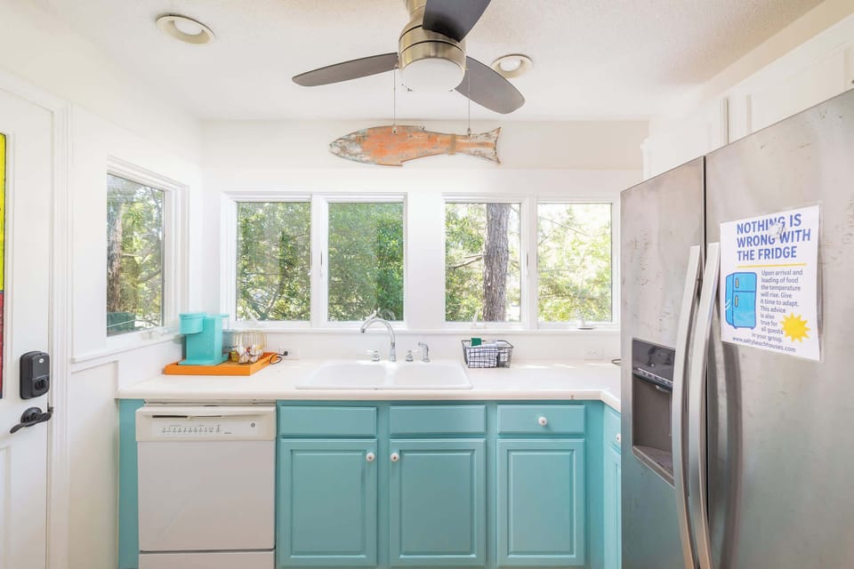 Fully Equipped Kitchen w/ Refrigerator, Stove, Oven, Microwave, Refrigerator, Dishwasher, Cooking Utensils, and Much More