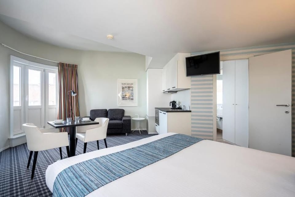 Room details