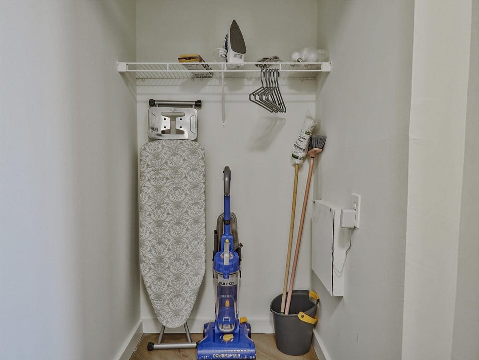 Jersey City 2 Bedroom Main Closet
