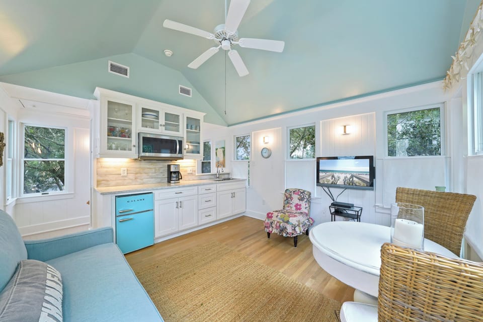 VIEW TO EFFICIENCY KITCHEN W/UNDER MOUNT FRIDGE, MICROWAVE, FULL