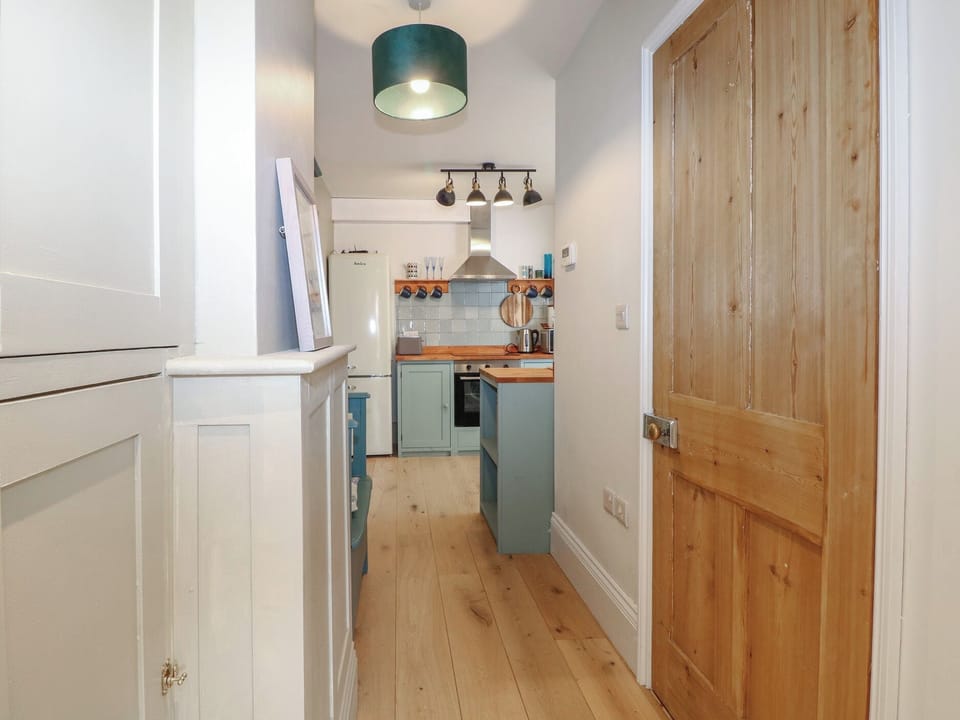 Fridge, microwave, dishwasher, toaster