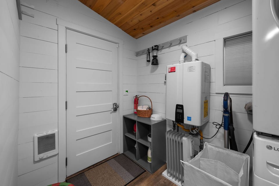 Pack light and stay fresh! Our convenient laundry area with a washer and dryer ensures you're ready for every mountain adventure.