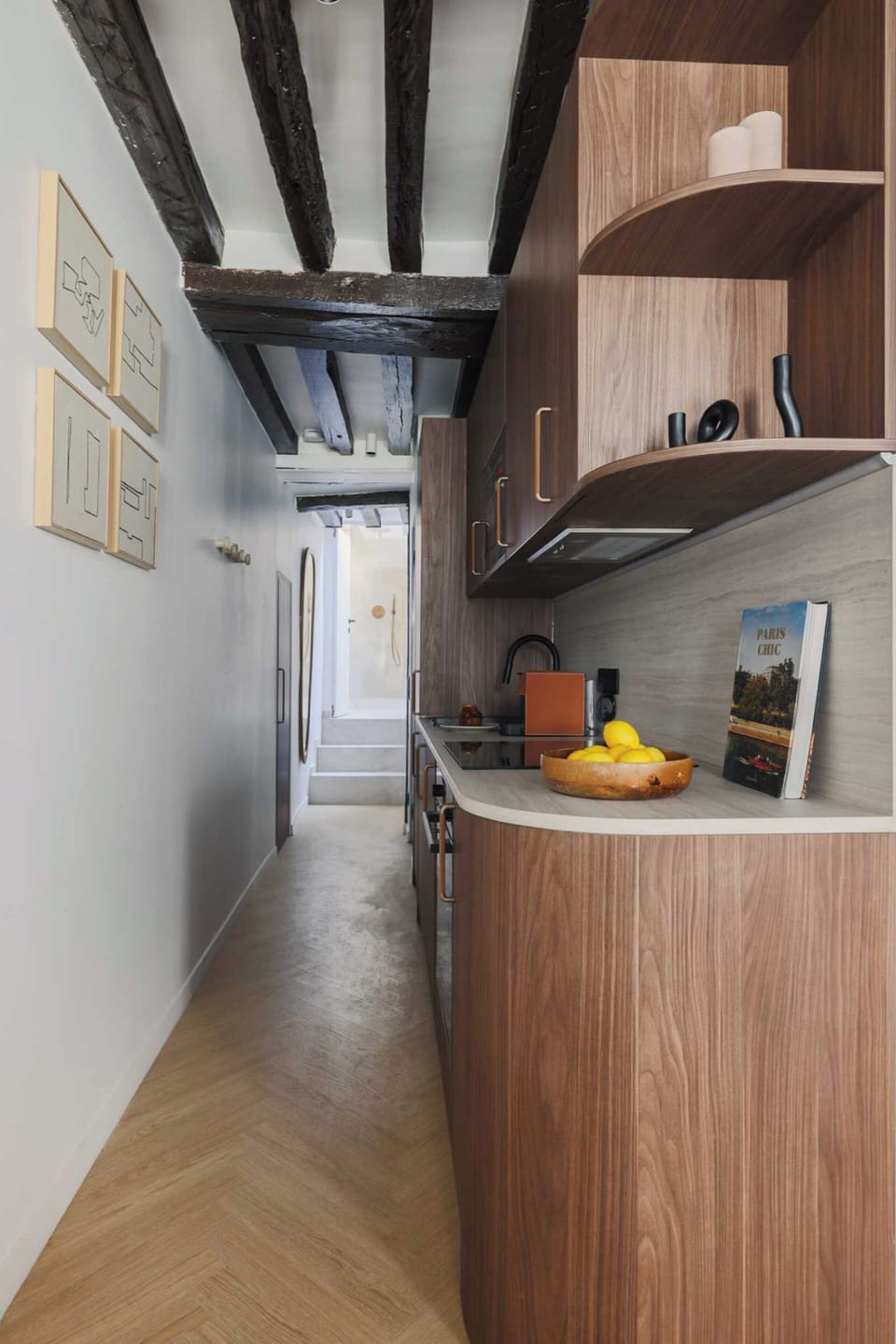 Apartment | Private kitchen | Fridge, microwave, oven, stovetop