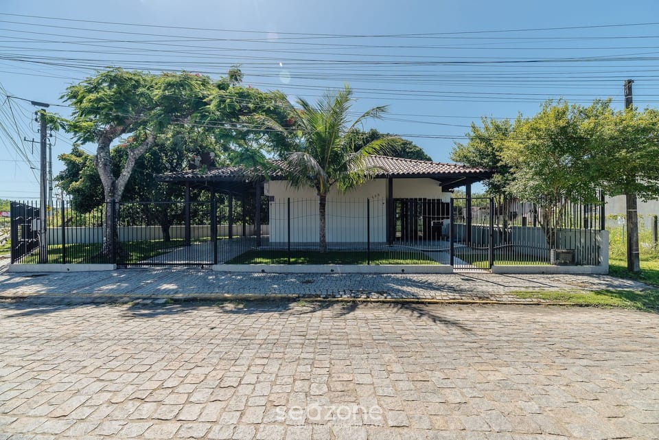 Villa | Exterior