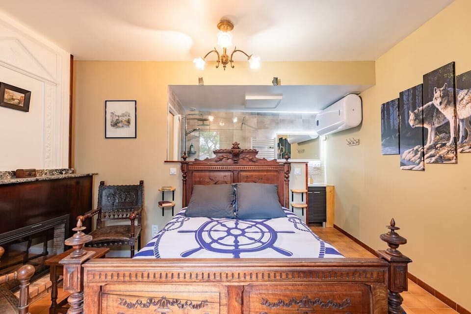 Standard Double Room, Private Bathroom, Park View | Free WiFi