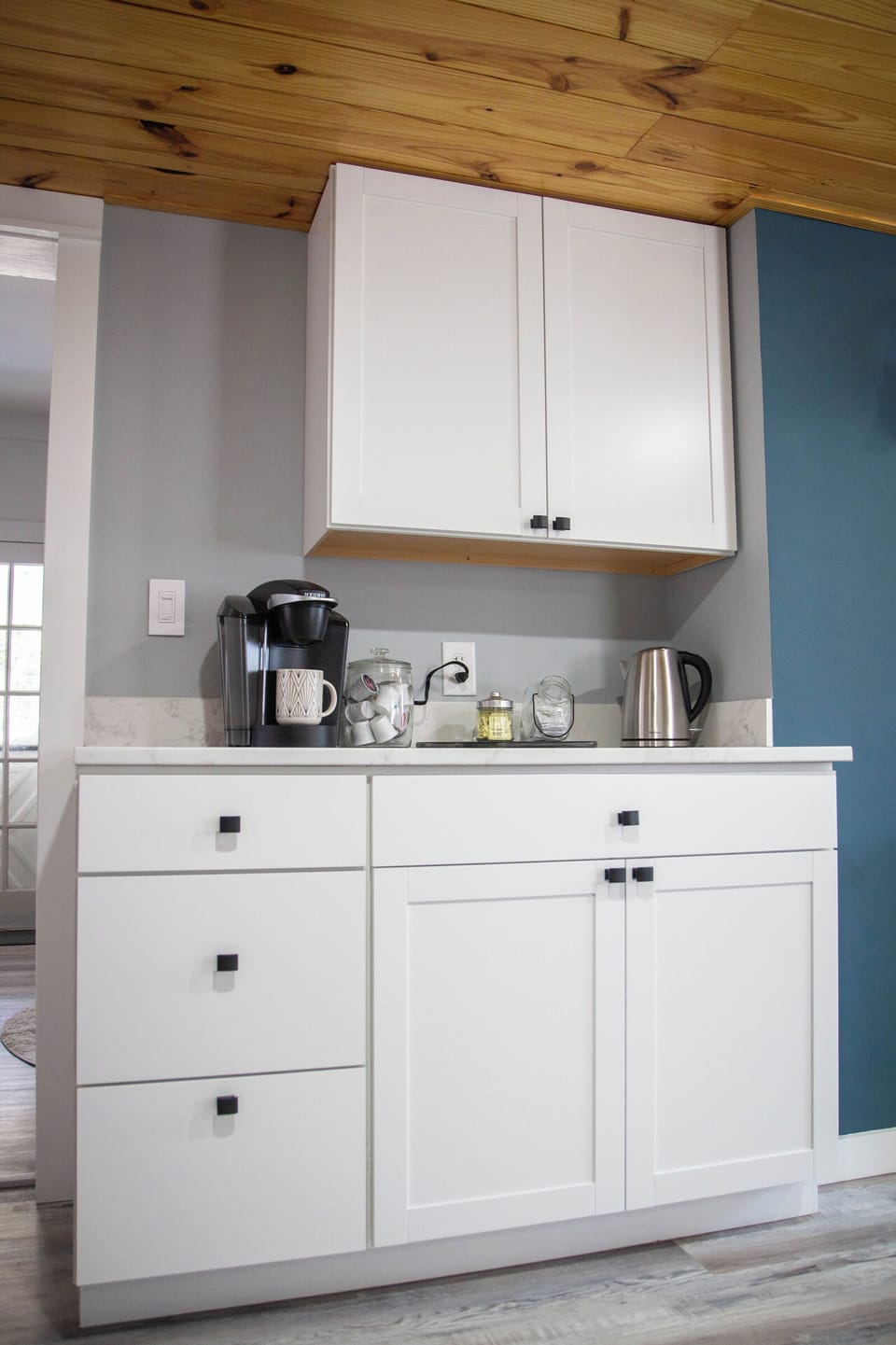 Coffee bar w/complimentary k-cups (drip coffee maker also provided-not pictured)