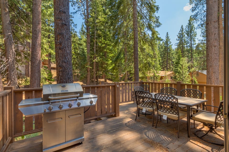 House, 4 Bedrooms | Outdoor dining