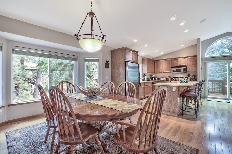 House, 3 Bedrooms | Dining