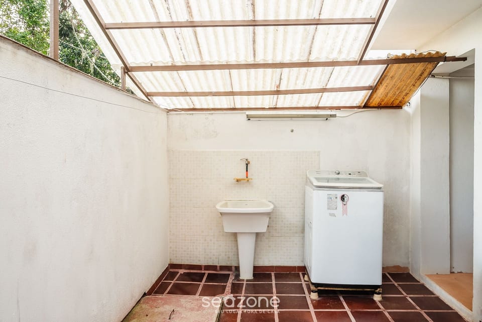 Basic Villa | Interior