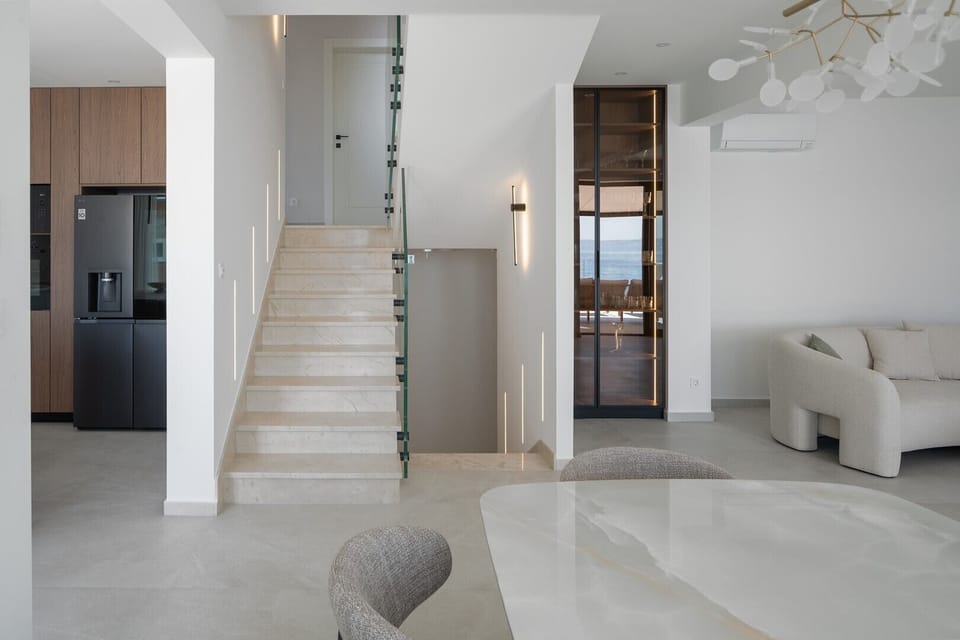 Please note that this villa is not suitable for youth groups, as it is located in a quiet residential area, ensuring a peaceful environment for all guests