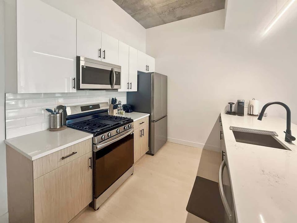 Full Kitchen