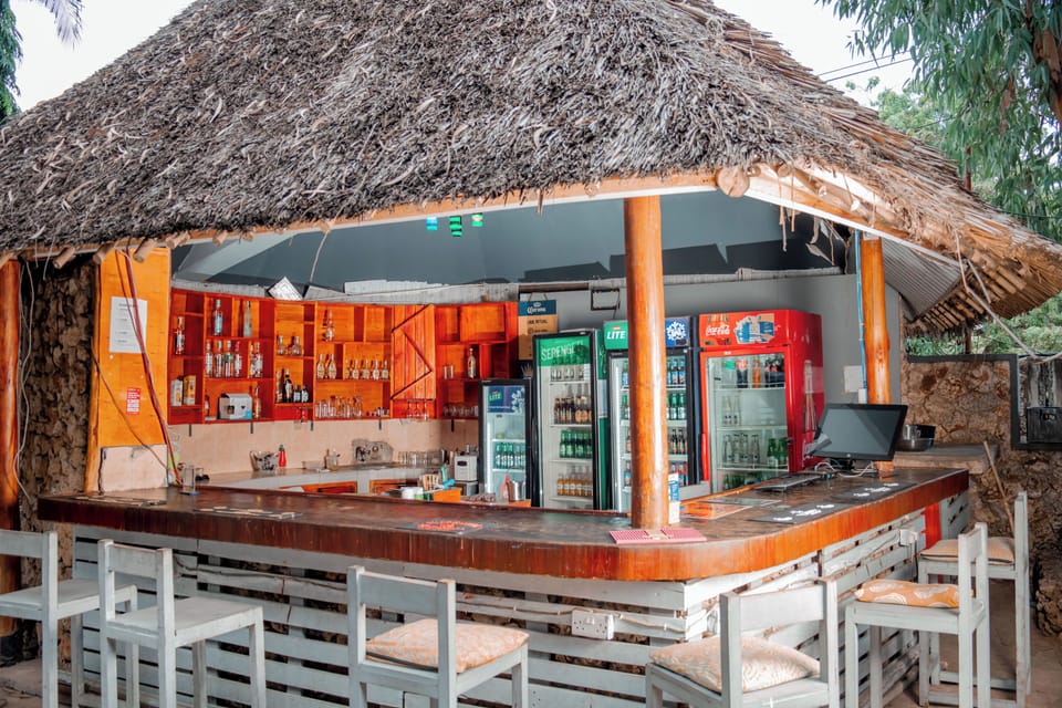 Poolside bar