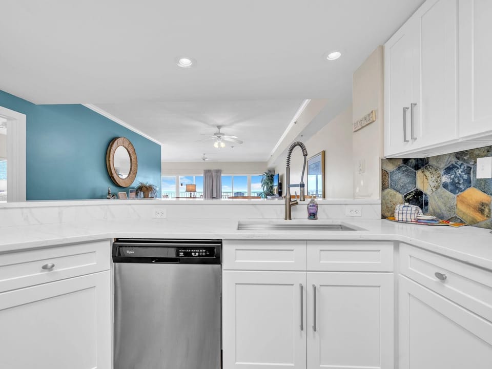Condo, Multiple Beds (Sago Sands 301) | Private kitchen | Oven, toaster