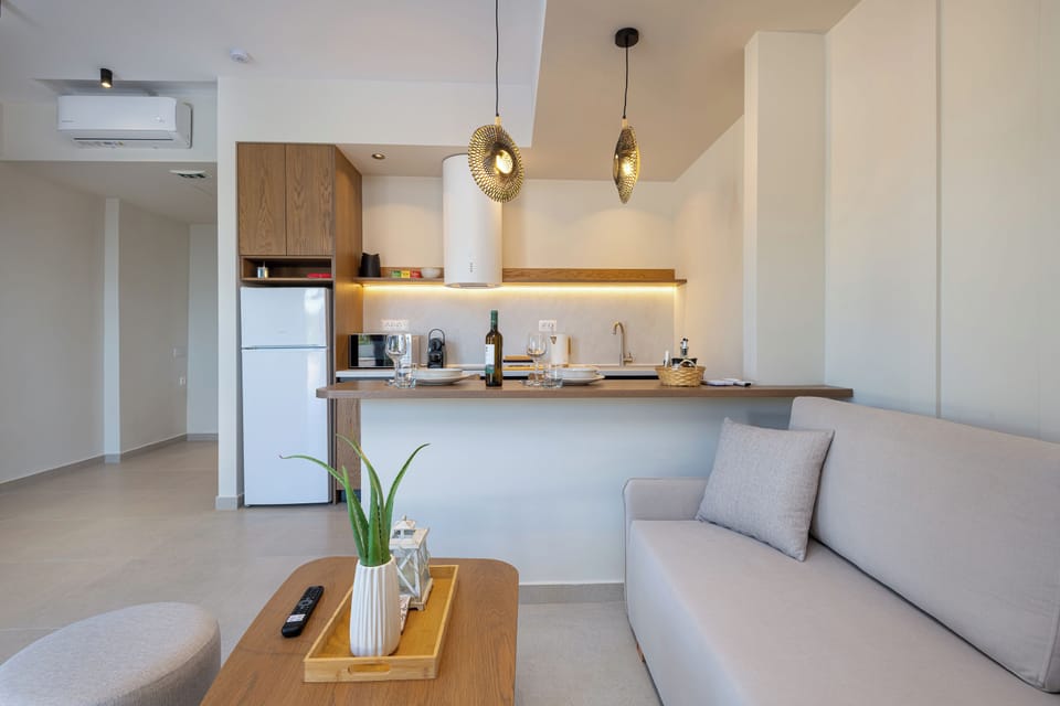 Superior Apartment, Sea View, Ground Floor | Private kitchen | Full-size fridge, microwave, stovetop, cookware/dishes/utensils