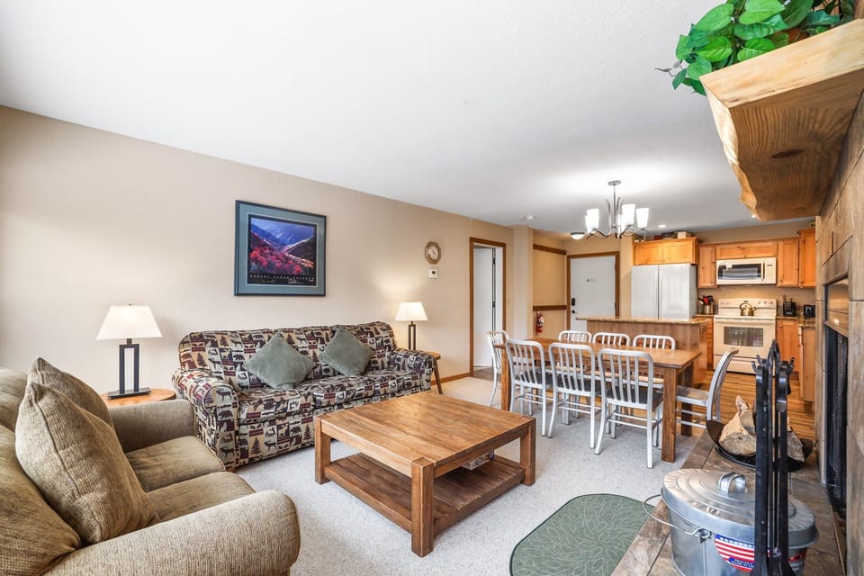 Furniture, Indoors, Living Room, Table, Home Decor