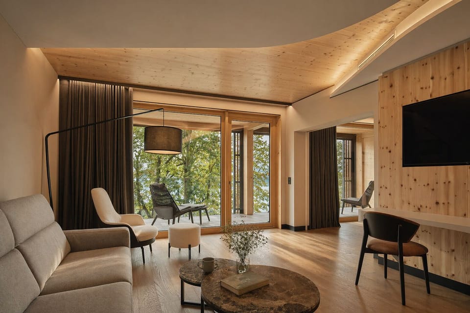 Suite, Balcony, Lake View | Hypo-allergenic bedding, pillowtop beds, in-room safe, soundproofing
