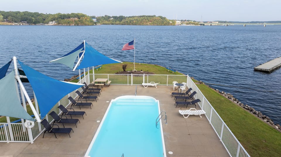 Point pool overlooking the lake