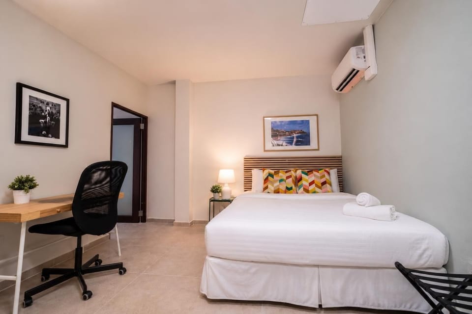 Deluxe Double Room | Premium bedding, WiFi (free), bed sheets