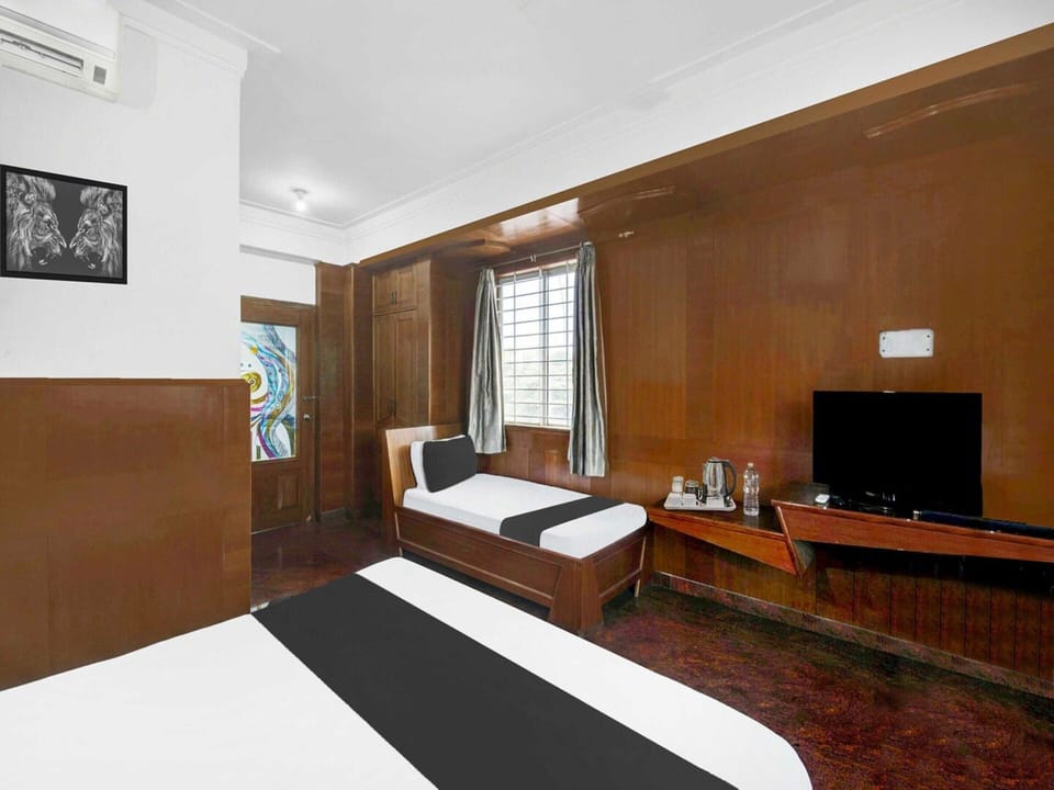 Classic Townhouse Oak Mysore Palace House in Mysuru
