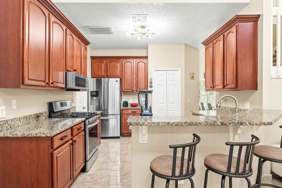 House, Multiple Beds, Pool Access, Pool View (Jasmine Breeze) | Private kitchen | Fridge, microwave, coffee/tea maker