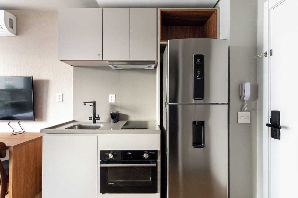 Classic Studio | Private kitchen | Espresso maker, fridge, microwave, stovetop