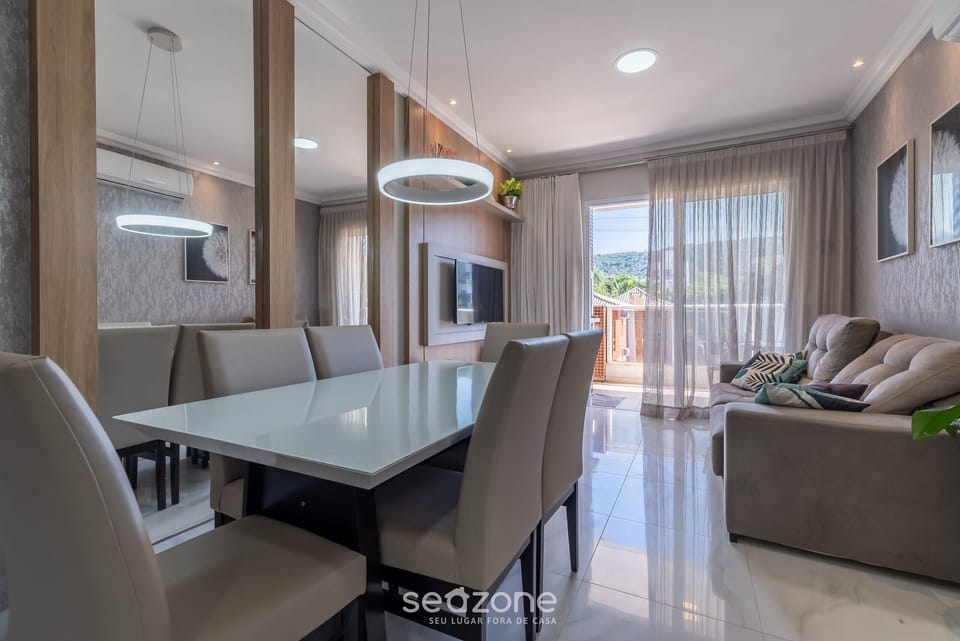 Basic Apartment | Living area | Flat-screen TV
