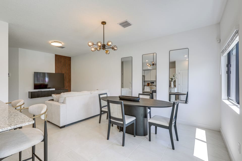 Dining Area | 1st Floor