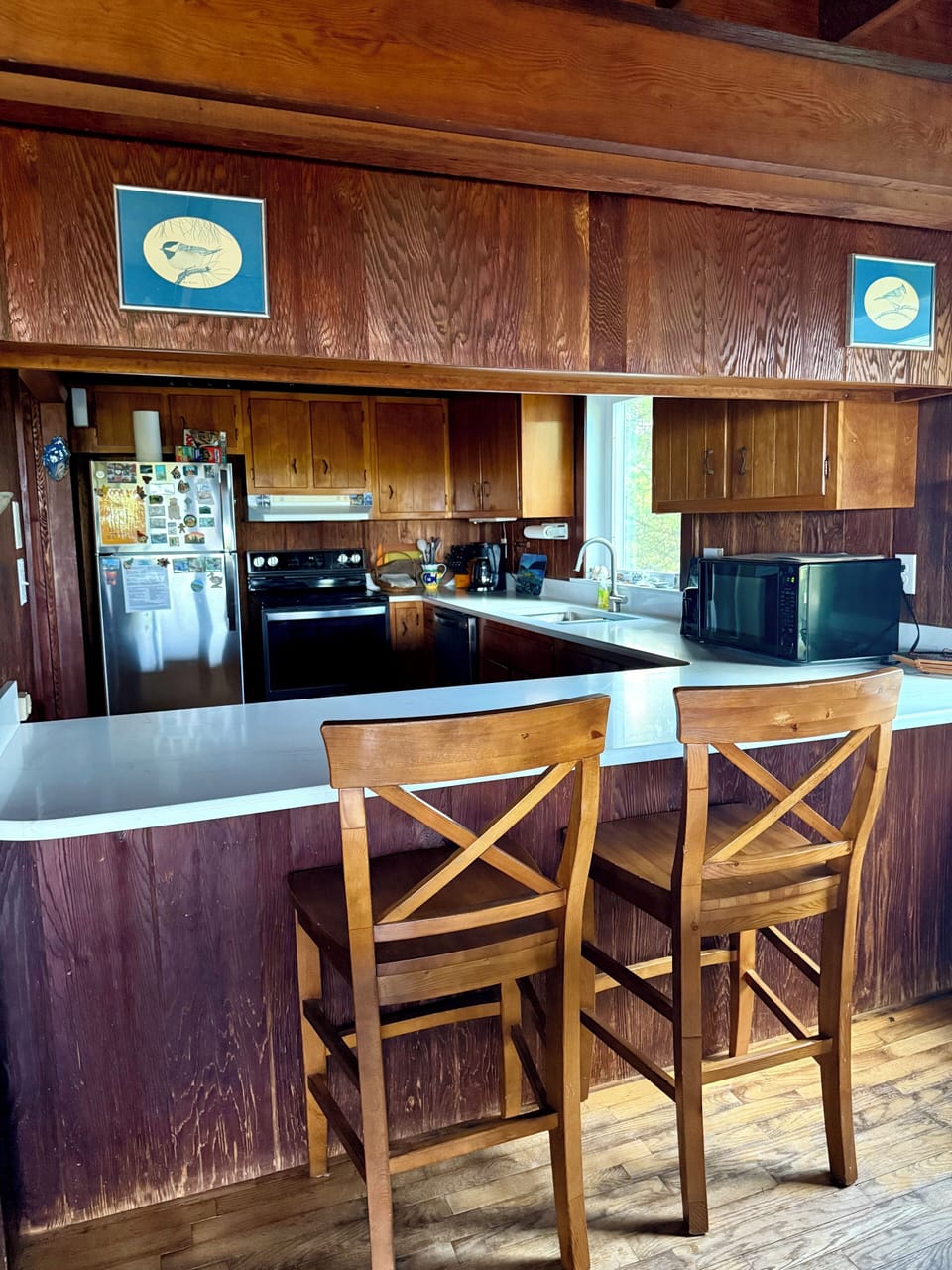 Kitchen & Breakfast Bar
