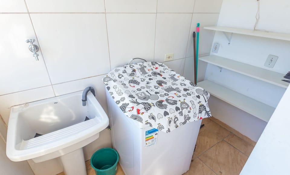 Apartment | Private kitchen | Cookware/dishes/utensils