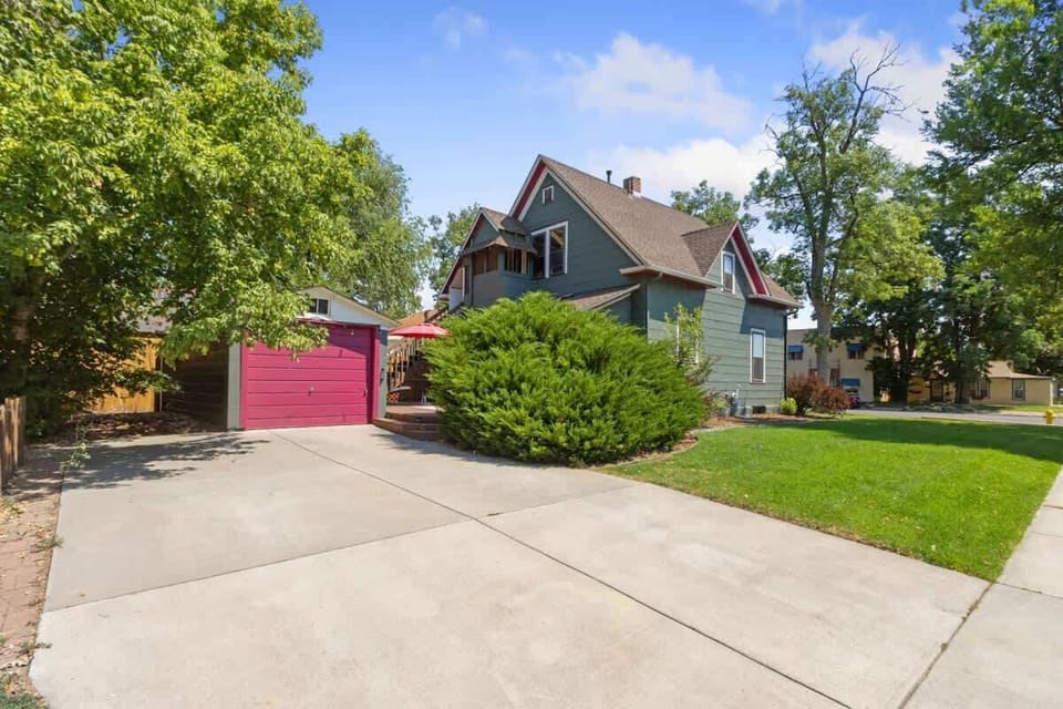 Driveway shared with other unit
