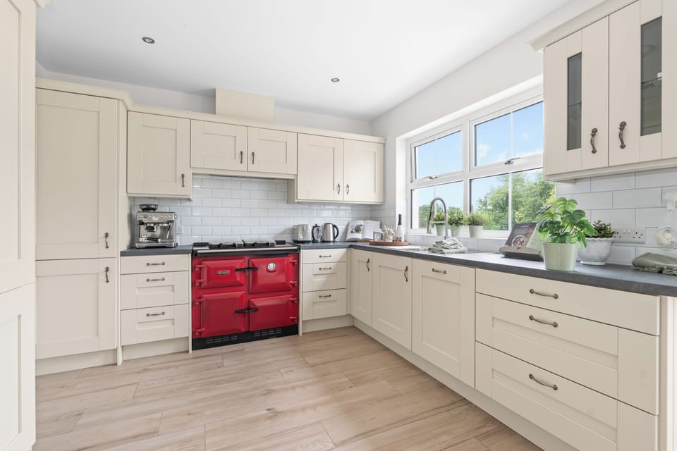 dc3450f1-24af-454f-999a-a1085c65214f