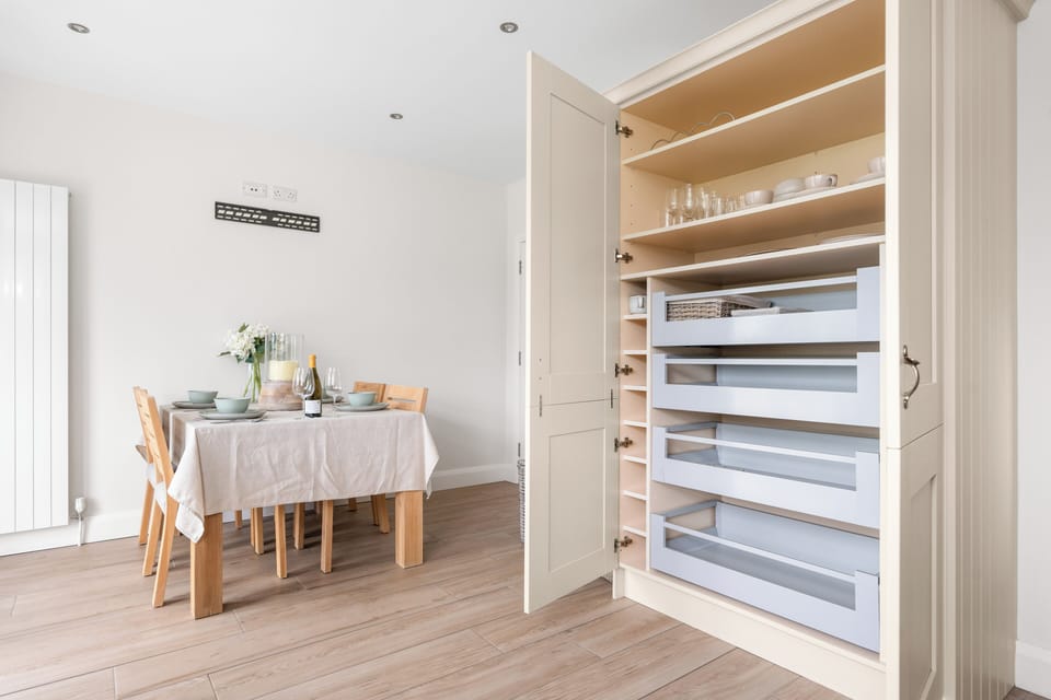 5c92f017-1091-4e00-be12-54763a0f03e0