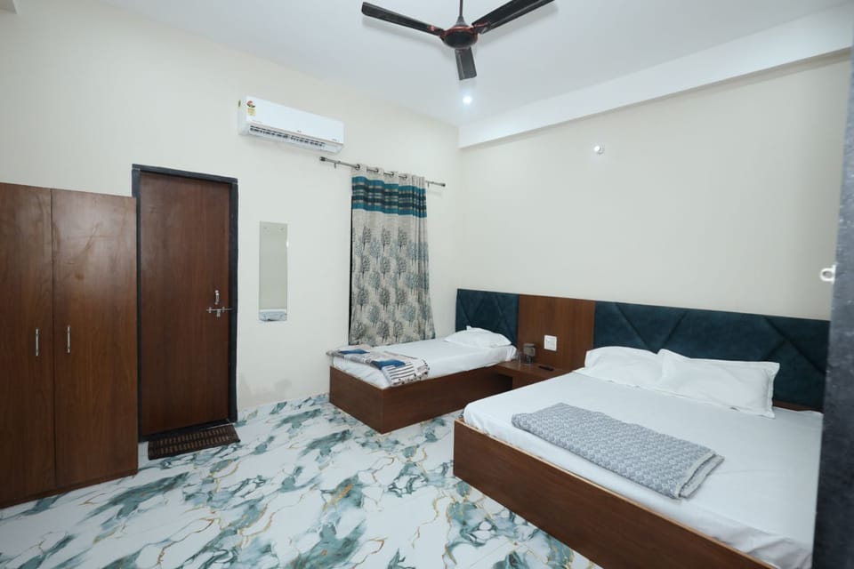 Superior Double Room | Soundproofing, free WiFi
