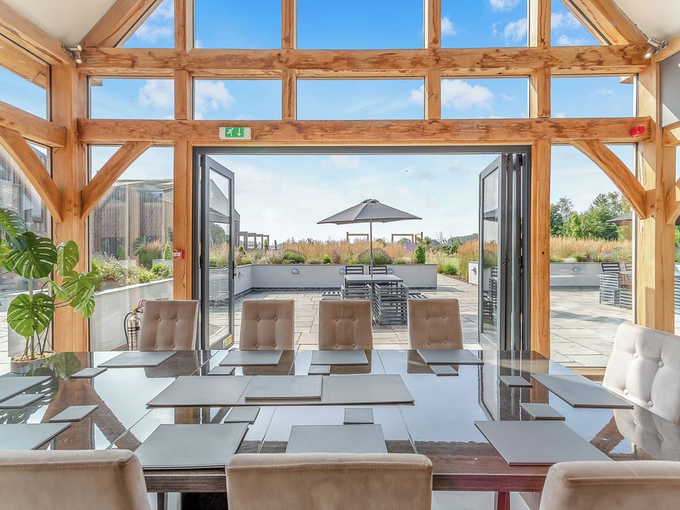 Open plan living space | Oakwood Barn, Ryther