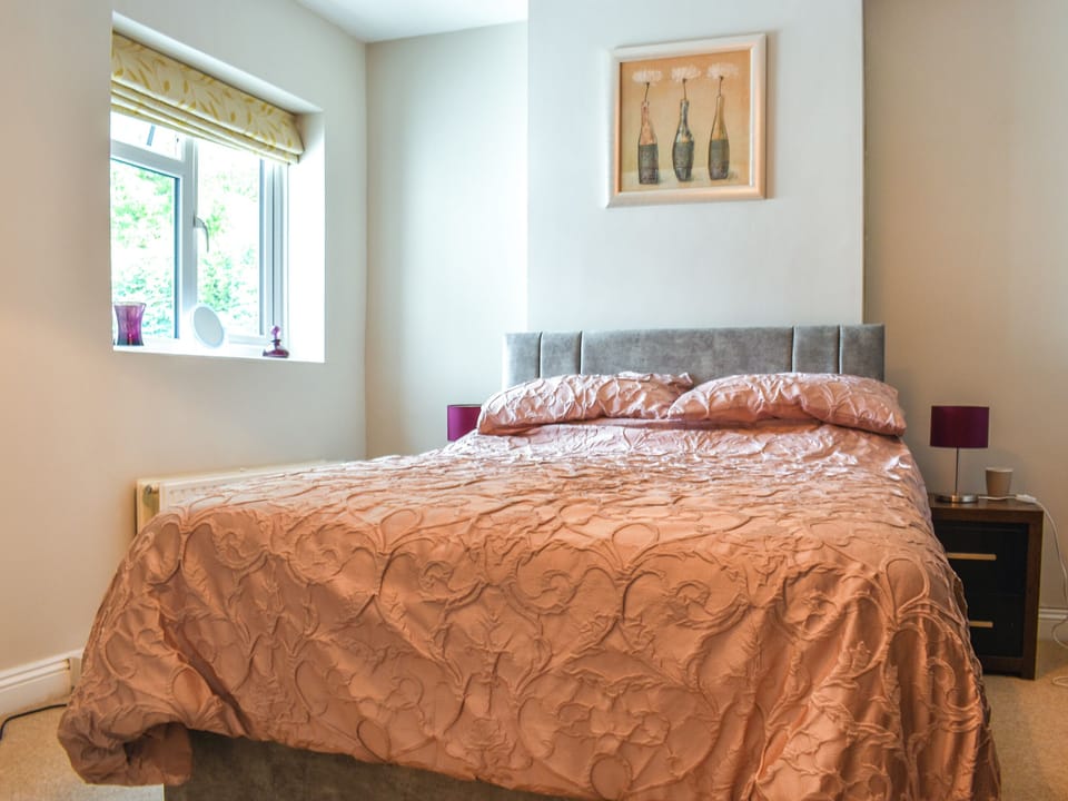 Double bedroom | Glenview Cottage, Horrabridge, near Tavistock