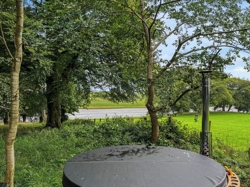 Hot tub | Andromeda - Galloway Glamping, Castle Douglas