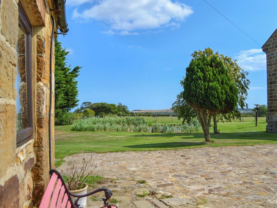 Outdoor | Moorhen Cottage - East Ridge Farm Holiday Cottages, Staithes