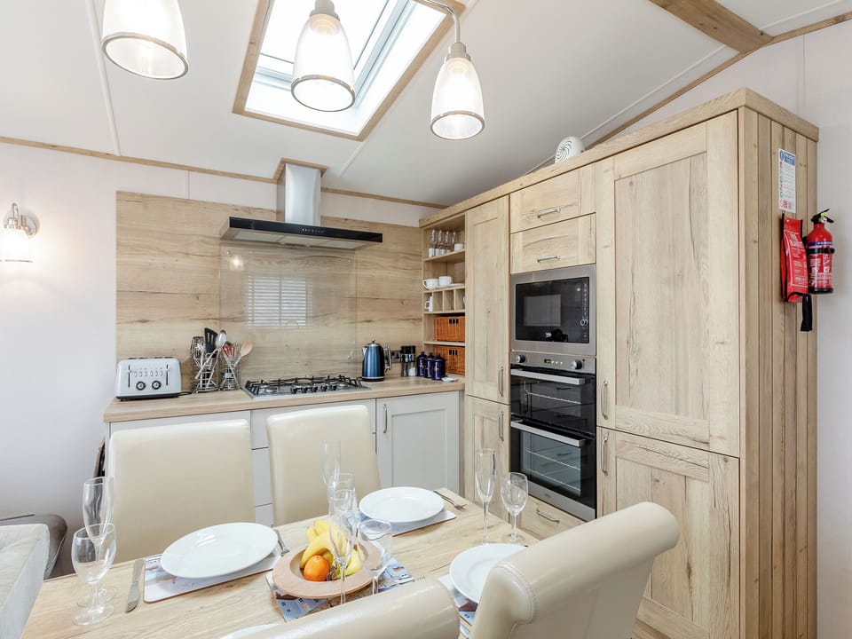 Kitchen/diner | Bay View 34, Weymouth
