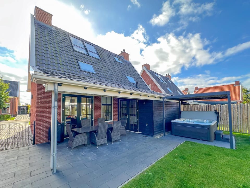 Holiday Home Exterior [summer]