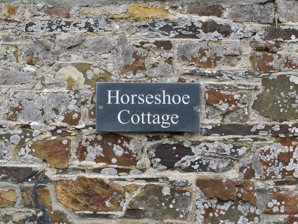 Exterior | Horseshoe Cottage - Bennacott Farm Cottages, Launceston