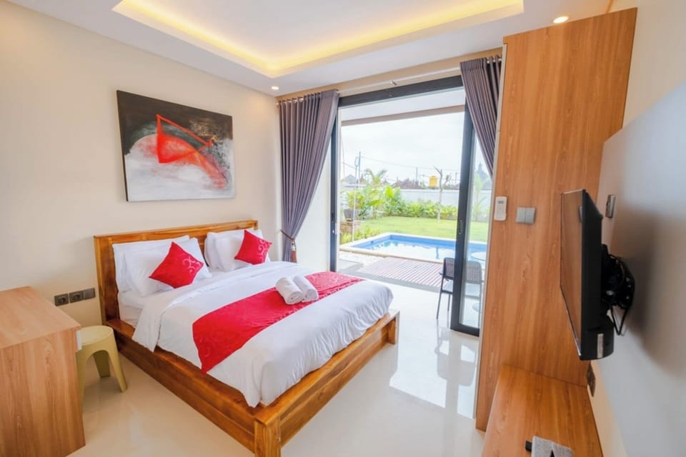 Deluxe Room | Desk, free WiFi