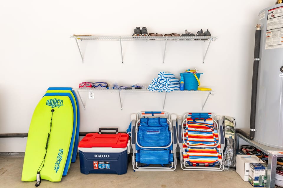 Beach gear! (Ocean Escape)